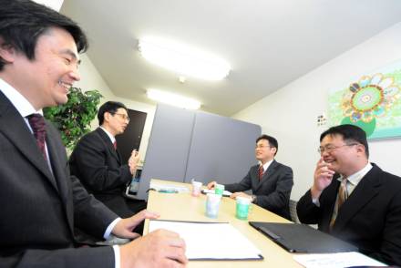 和やかな座談会風景